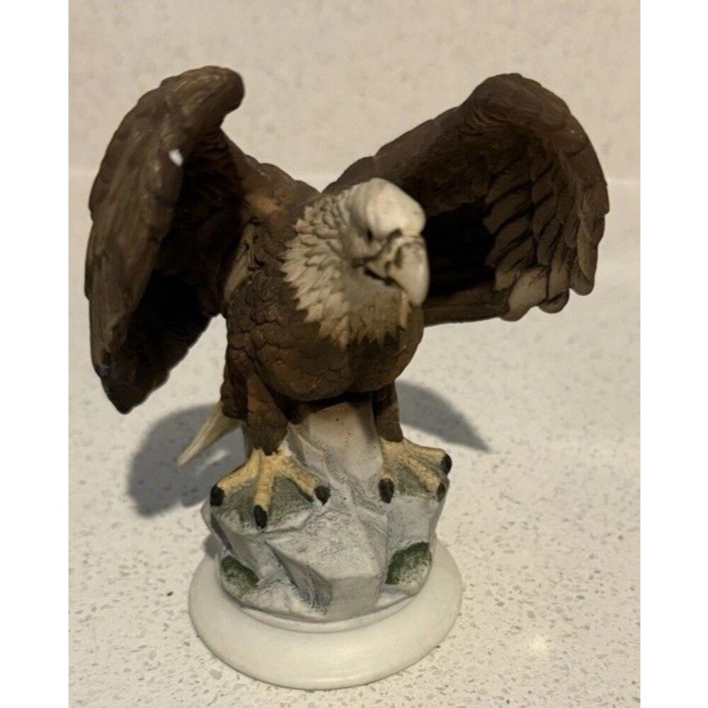 Vintage Lefton China Porcelain American Eagle Figurine KW7212 Japan Patriotic